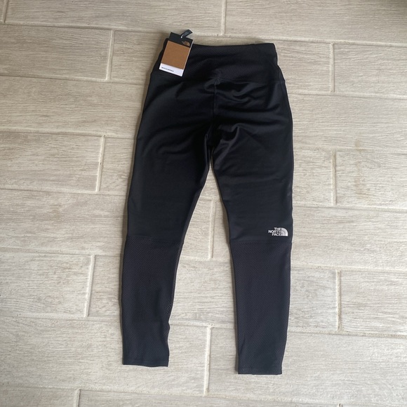 Northface Fitted Ajuste  New with tags $75. Many extras! Mesh legs. Back band - Picture 5 of 9